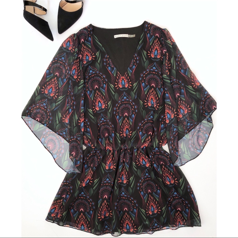 Alice + Olivia Lyla Blouson Dress